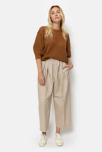 Afbeelding in Gallery-weergave laden, Âme Antwerp Kick Linen Pleated Pants | IVORY
