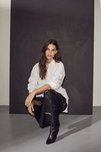 Afbeelding in Gallery-weergave laden, Haute L&#39;Amitié Curvey Lace Hem Pant HL10214 Black
