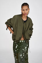 Afbeelding in Gallery-weergave laden, Rabens Saloner Clover Sequins Pencil Skirt - Lior Army Green W25232102
