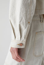 Afbeelding in Gallery-weergave laden, Closed Cropped Zip Jacket 203 Creme C97809-11M-2A
