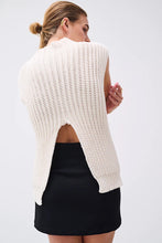 Afbeelding in Gallery-weergave laden, CHPTR-S Cosy Knit Open Back Ecru
