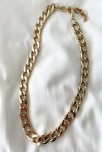 Afbeelding in Gallery-weergave laden, BOW19 Diora Plain Necklace Gold 39.95
