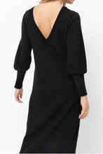 Afbeelding in Gallery-weergave laden, Âme Hariette Black Knitted Dress With V-Back
